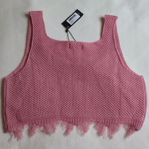 PrettyLittleThing Plus size 14 Pink Raw Hem Crop Top, NEW - Picture 5 of 6